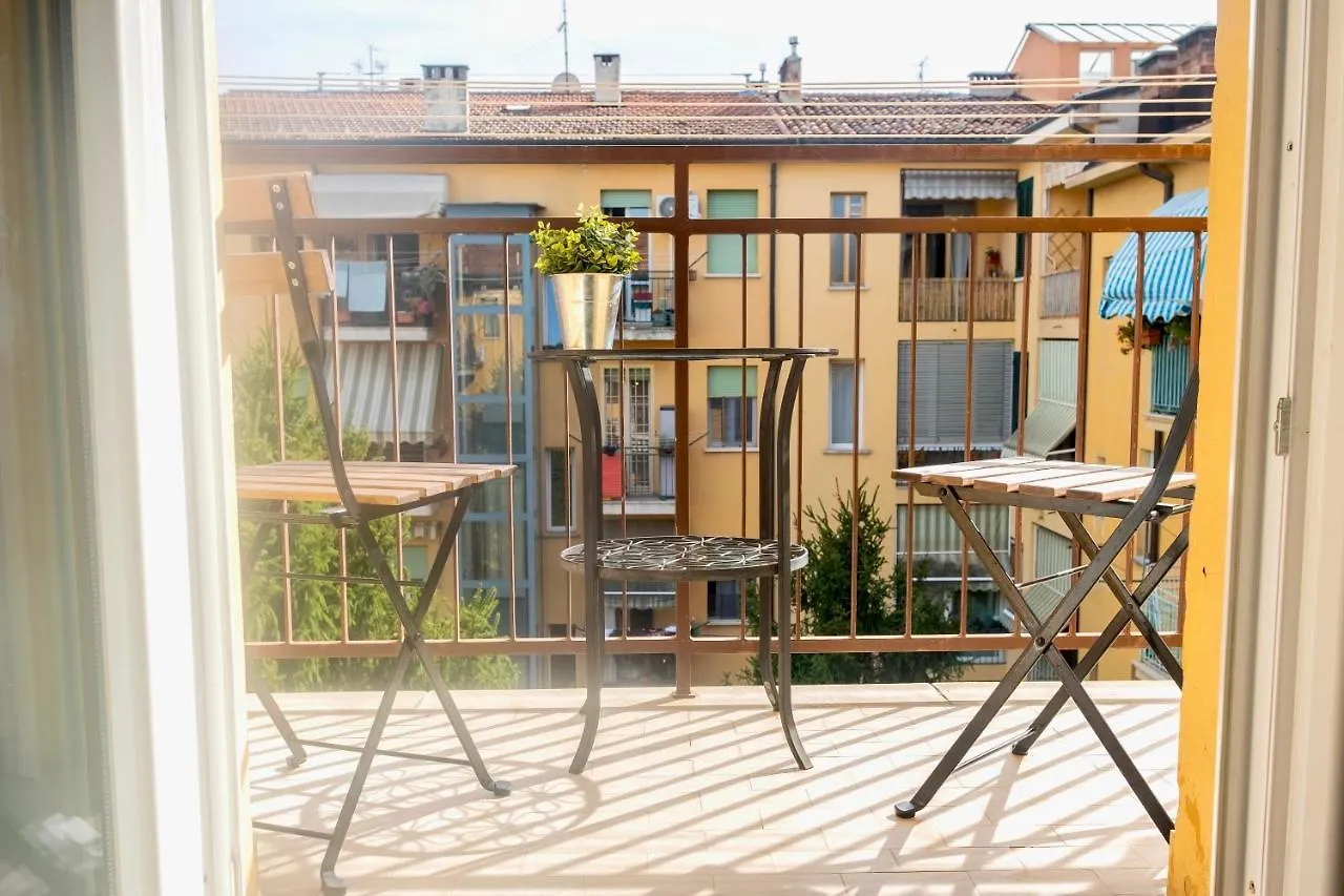 Modern Centraal Gelegen Appartement In Bologna. 0*, Bologna Italia